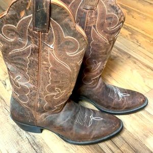 Ladies cowboy boot